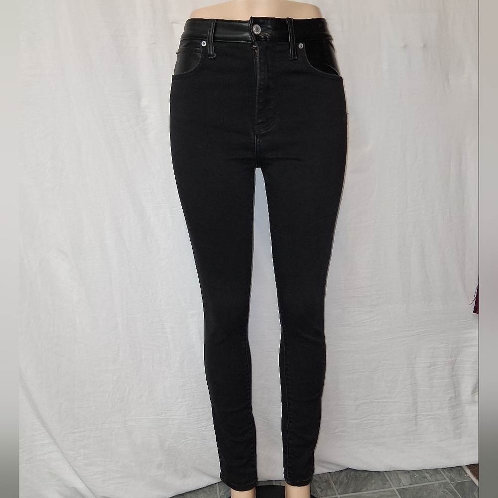 Abercrombie & Fitch Women's High Rise Black Jeans Size 27